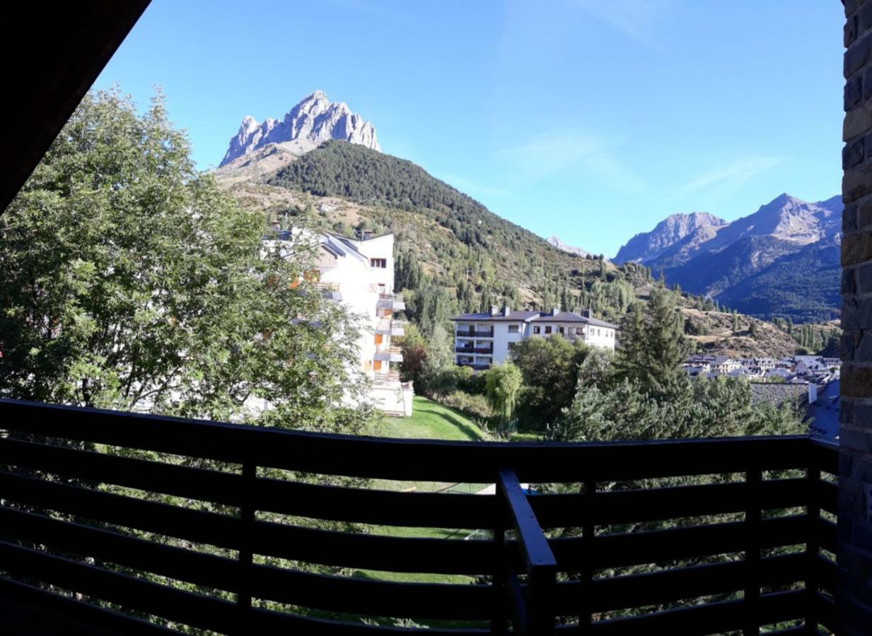 Excelsior. Espectacular Y Exclusivo Apartamento En Sallent De Gallego. Eksteriør bilde